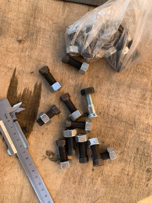 Болт Лемешной с гайкой