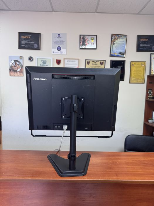 Моноблок Lenovo ThinkCentre A71z / i5-2400S / 8GB / 128GB SSD + 250GB HDD / 20" HD+ / Уцінка