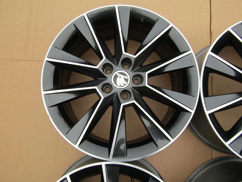 4x felgi aluminiowe 17 skoda kamiq 7 j 5x100 et46 / oryginalne