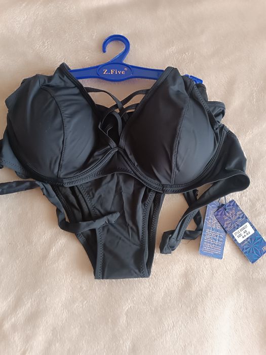 Продам новый купальник