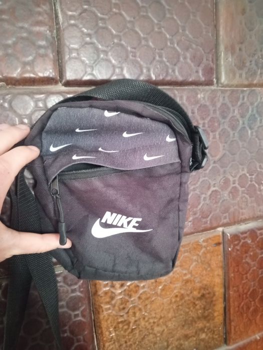 Барсетка чоловіча дешево від Найк