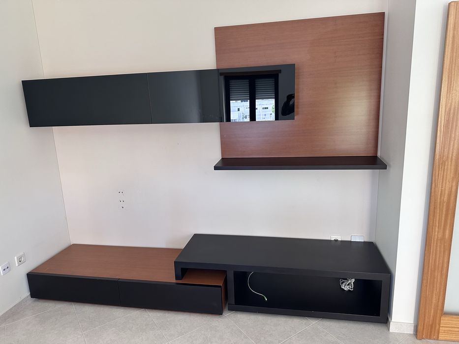 Vendo Móvel Sala + Mesa de Centro