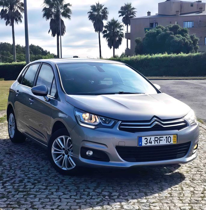 Citroën C4 1.2 PureTech (2016) "201.350km" 4990€ Distribuição Mudada juntamente com as velas no livro de Revisões!!