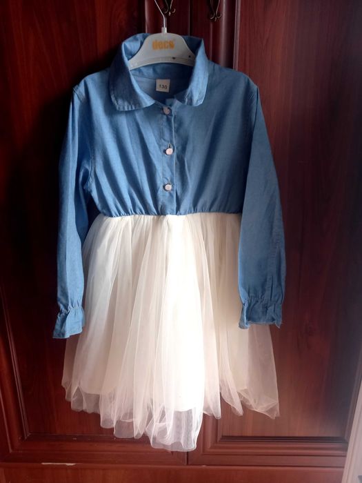 Сукня для дівчинки..