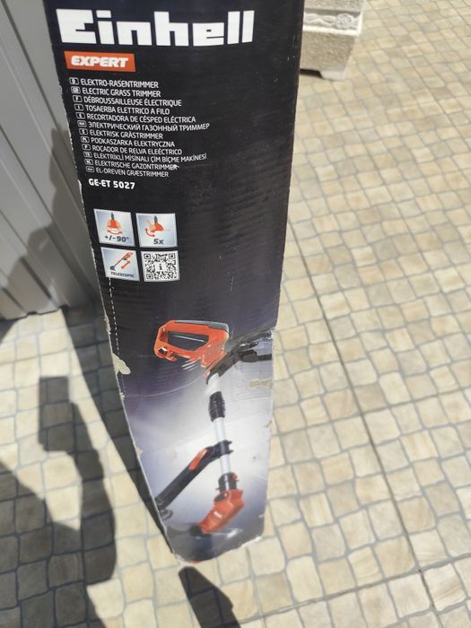 Máquina e aparador de relva...como nova