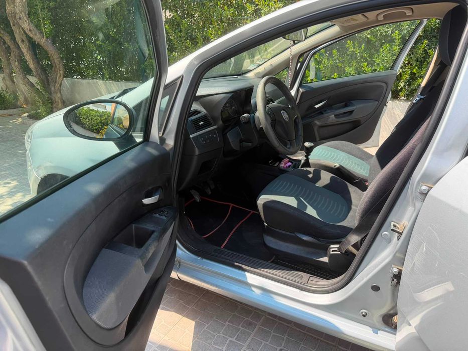 Fiat Punto 2008 completo APENAS 144MIL Km