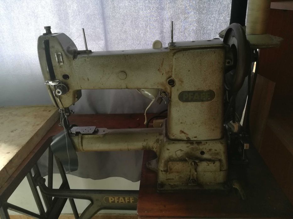 Máquina  Costura calçado PFAFF 28-9 BL