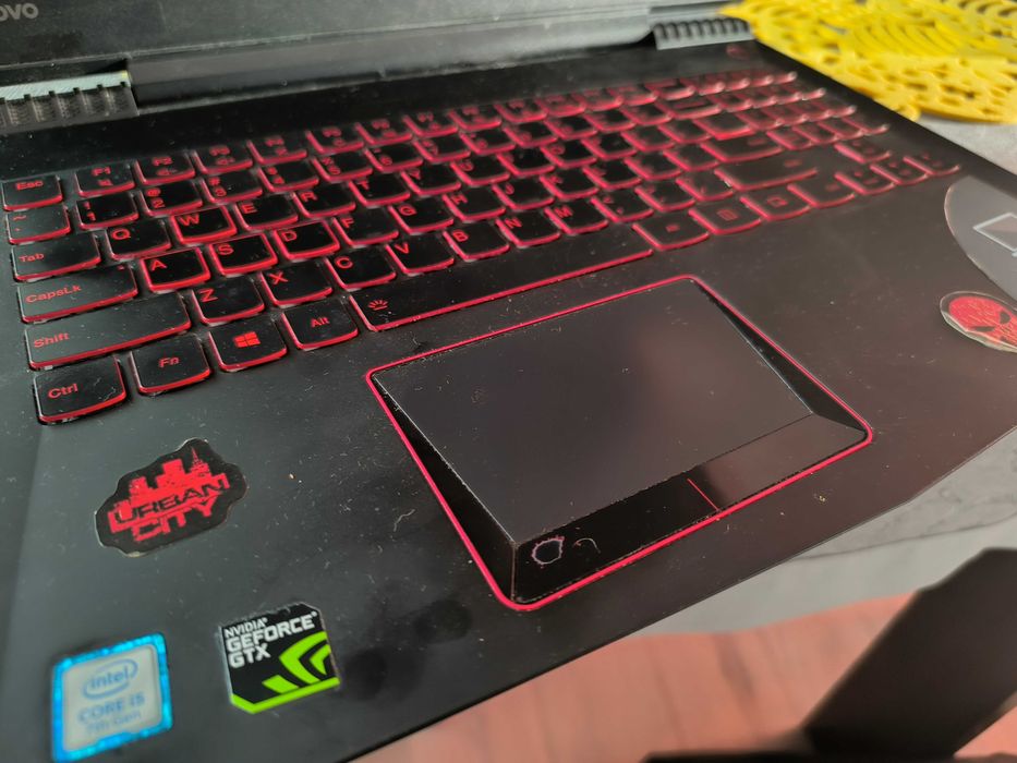 Laptop Lenovo Legion Y-520