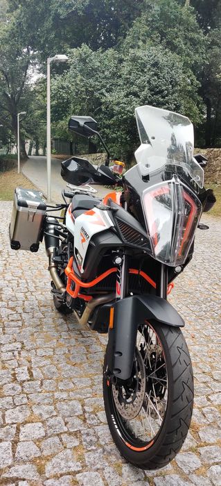 KTM 1290 em estado irrepreensível!