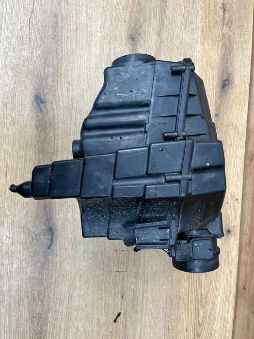 Obudowa filtra powietrza Land Rover Discovery 3