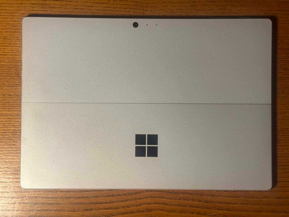 Surface Pro 6 i7 RAM 8GB  SSD 256 GB