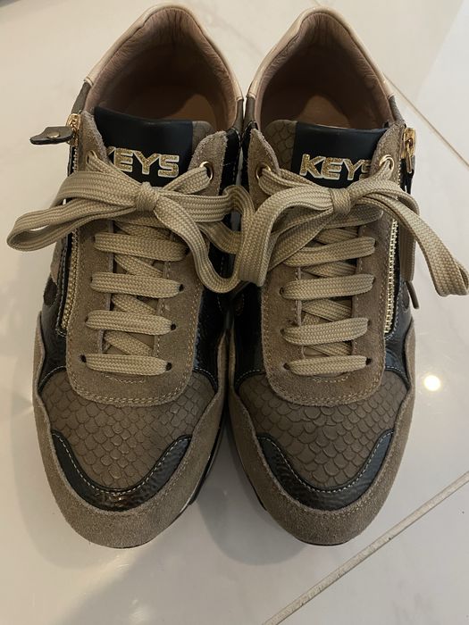 Vendo Sapatilha Casual Keys