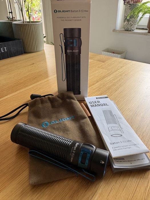 Latarka Olight Baton 3 Pro Max