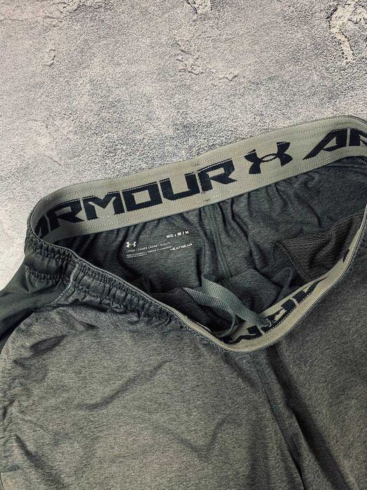 Шорти Under Armour. Розмір M