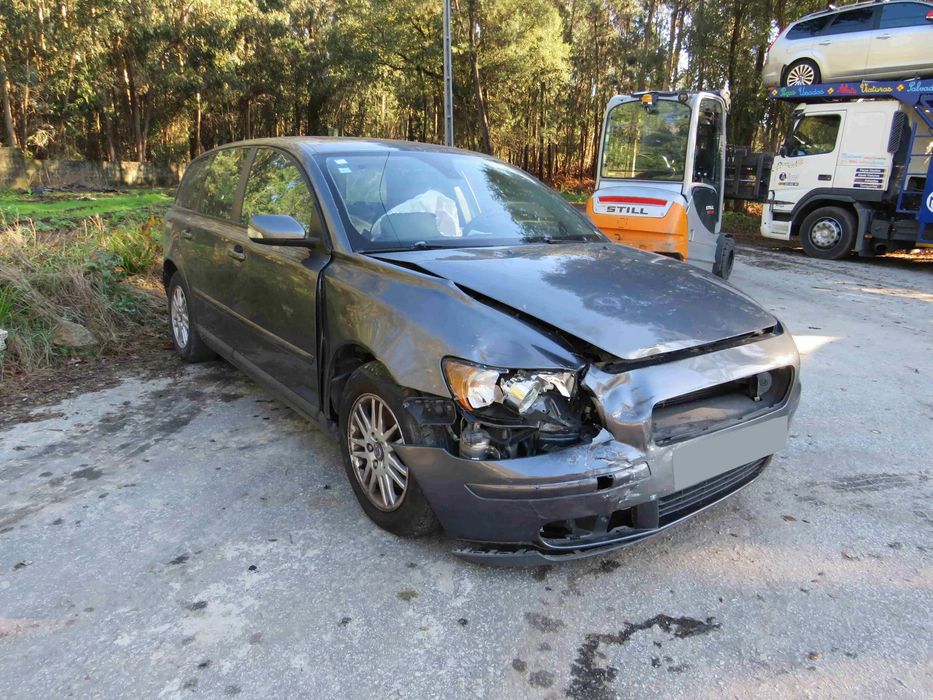 Volvo V50 1.6 D (110Cv) de 2005 - Peças Usadas (8735)