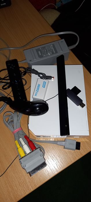 Игровая приставка Nintendo WII
