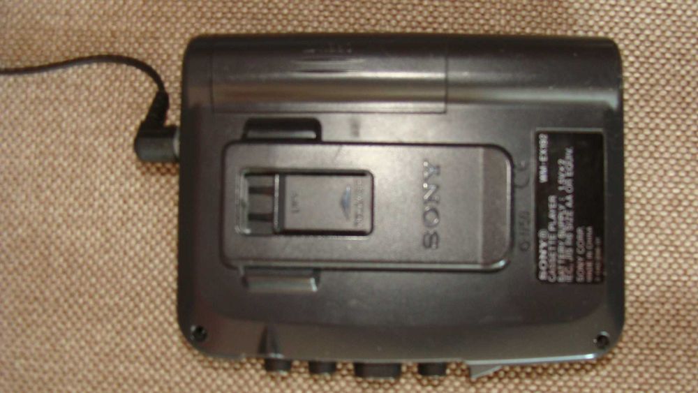 Плеєр касетний  WALKMAN WM-EX192