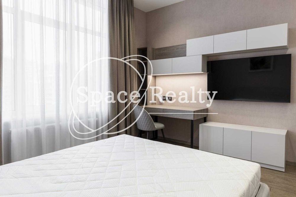 Продаж 4-кімнатної квартири в ЖК Новопечерські Липки - Драгомирова 15Б