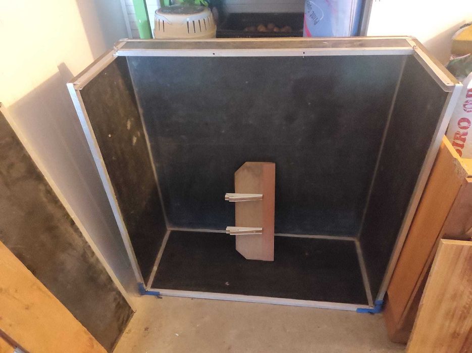 Caixa para carrinha SEAT ALHAMBRA ou outras com o cofre parecido