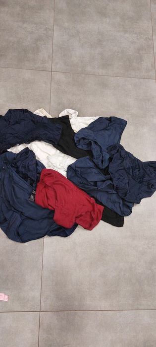 Majtki damskie 40 sztuk okolo