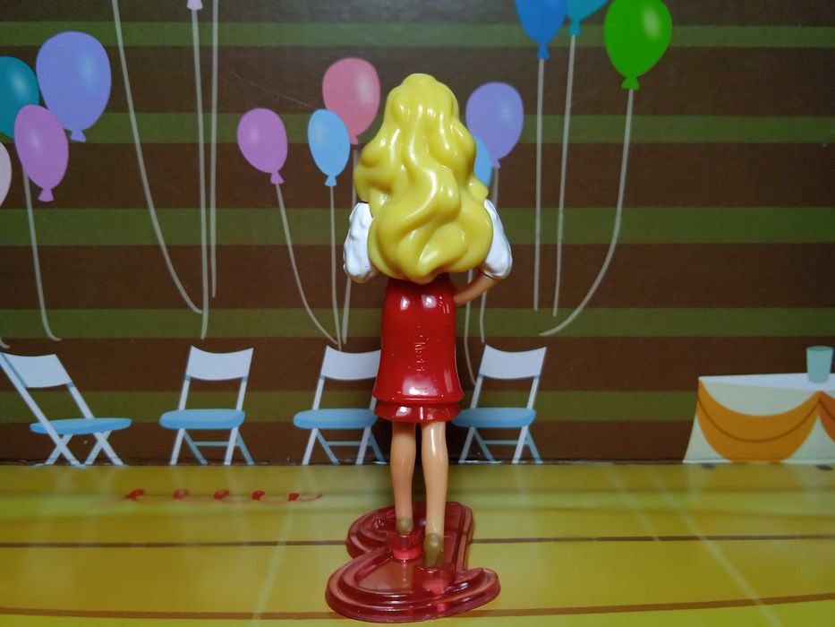 Фигурка Барби из коллекций киндер