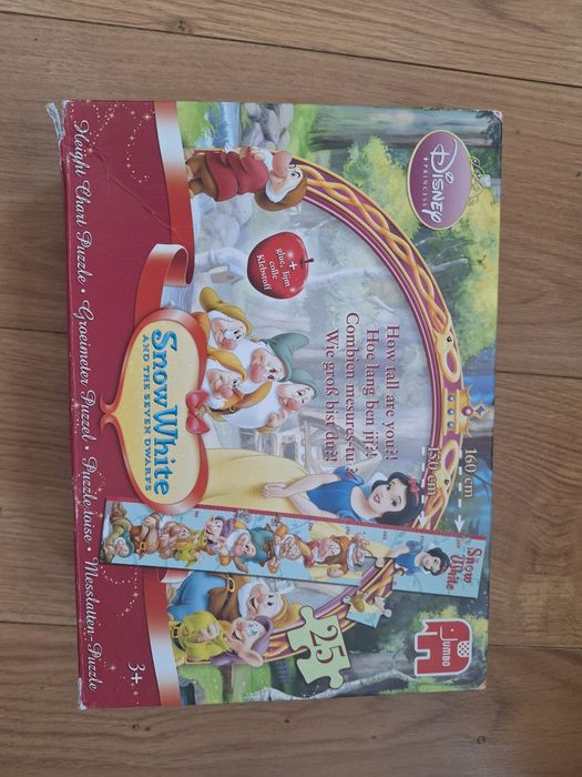 Puzzle królewna Śnieżka i 7 krasnoludkow
