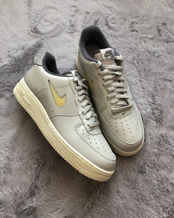 Nike Air Force 1 "Light Bone" (DC8894-001)