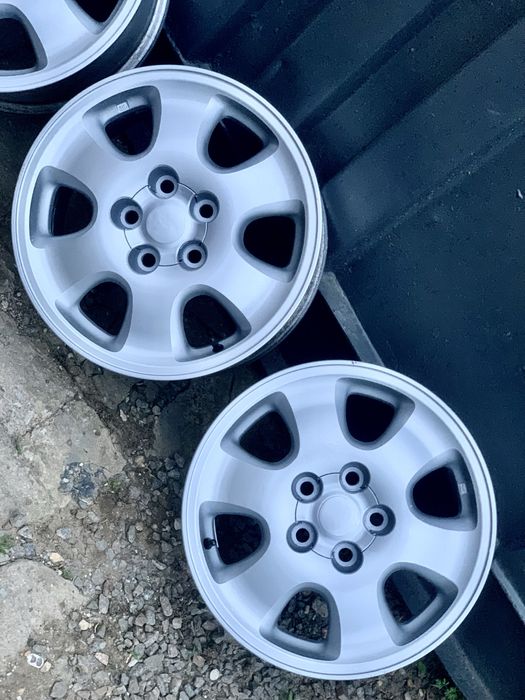 Продам диски 114.3 R16 TOYOTA оригинал