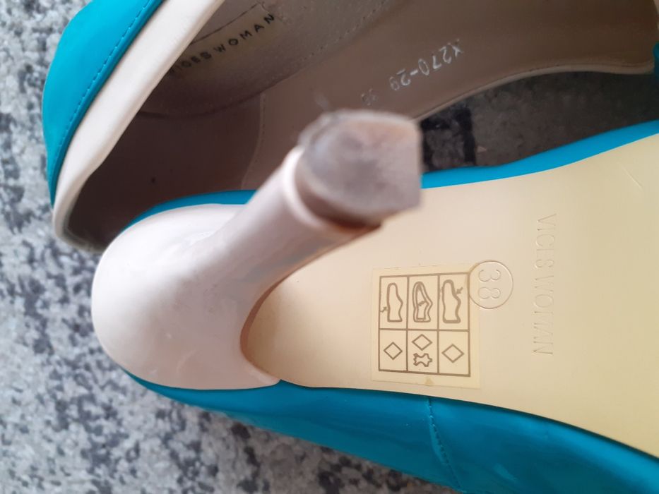 Szpilki morskie na koturnie rozmiar 38