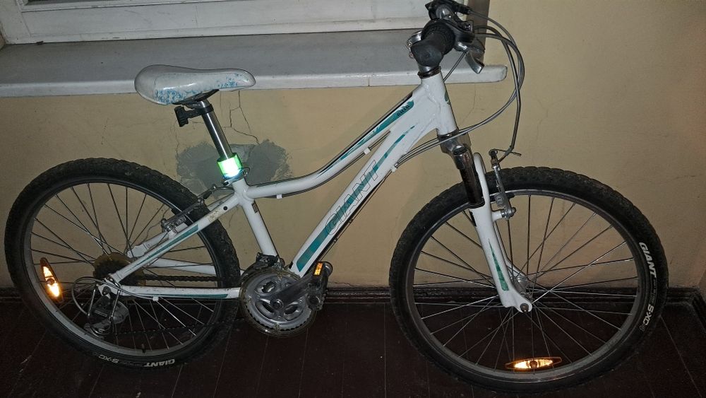 Rower Giant areva mìętowo -biały