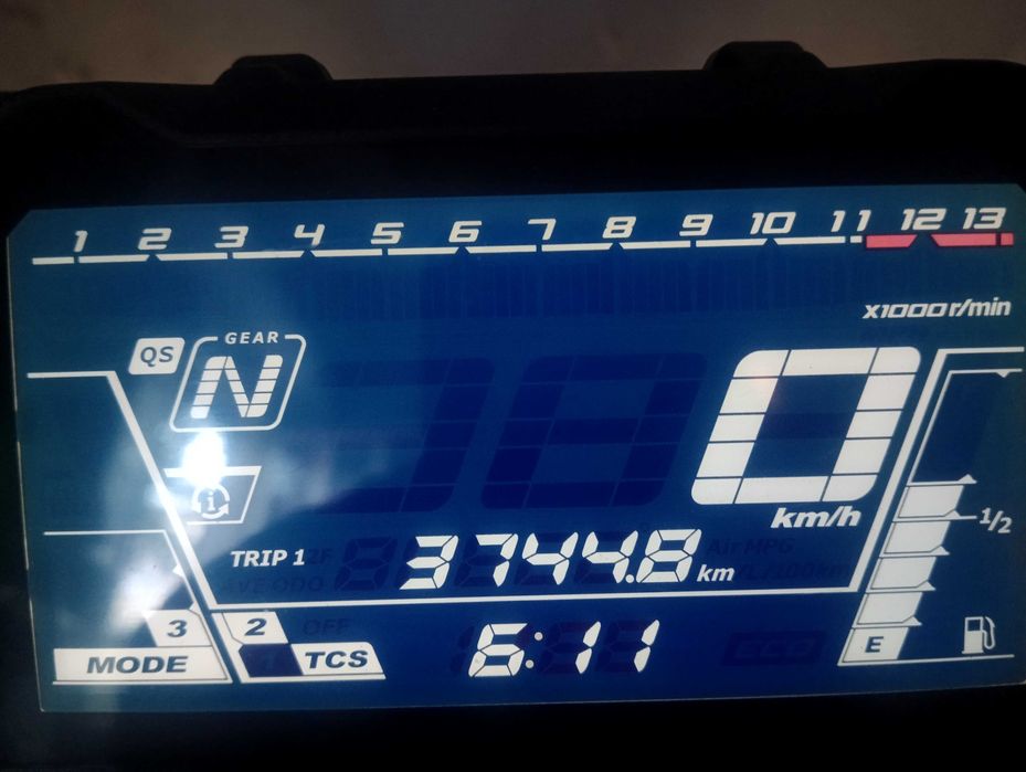 Yamaha Niken 900