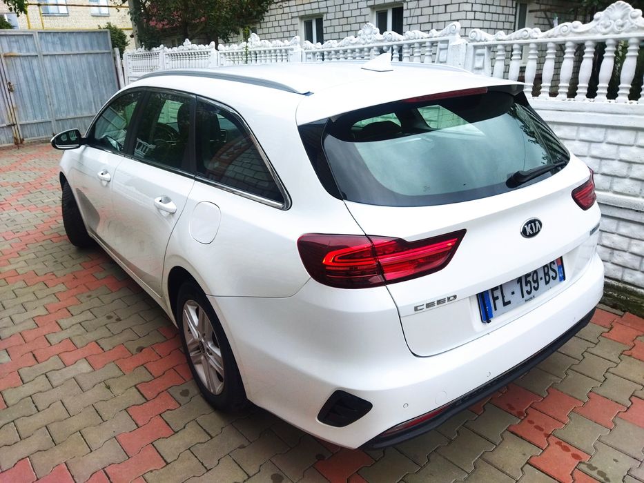 Кia Ceed 2021 рік 1.6 Дизель