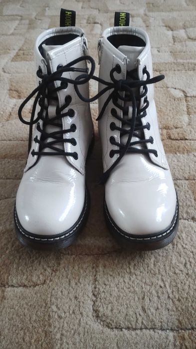 Buty Młodzieżowe w stylu Martensów