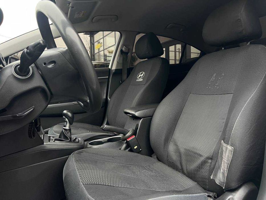 Hyundai Elantra 2016