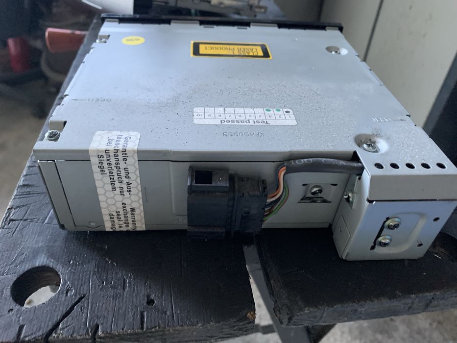 Audi Concert Nero + CD Changer