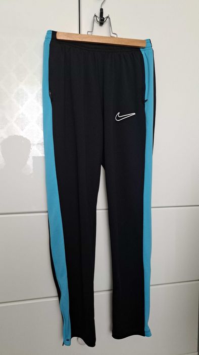 Spodnie sportowe Nike 158