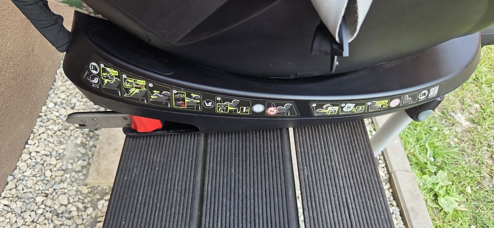 britax romer dualfix 2r używany bezwypadkowy.
