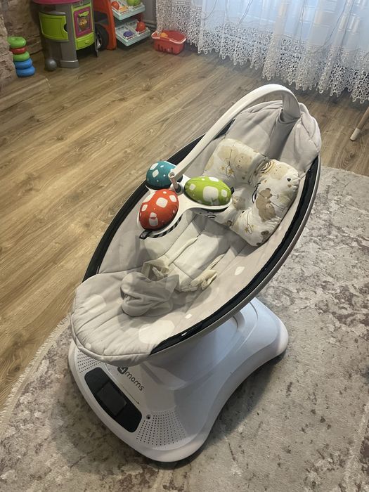 Закачуючий центр 4moms
