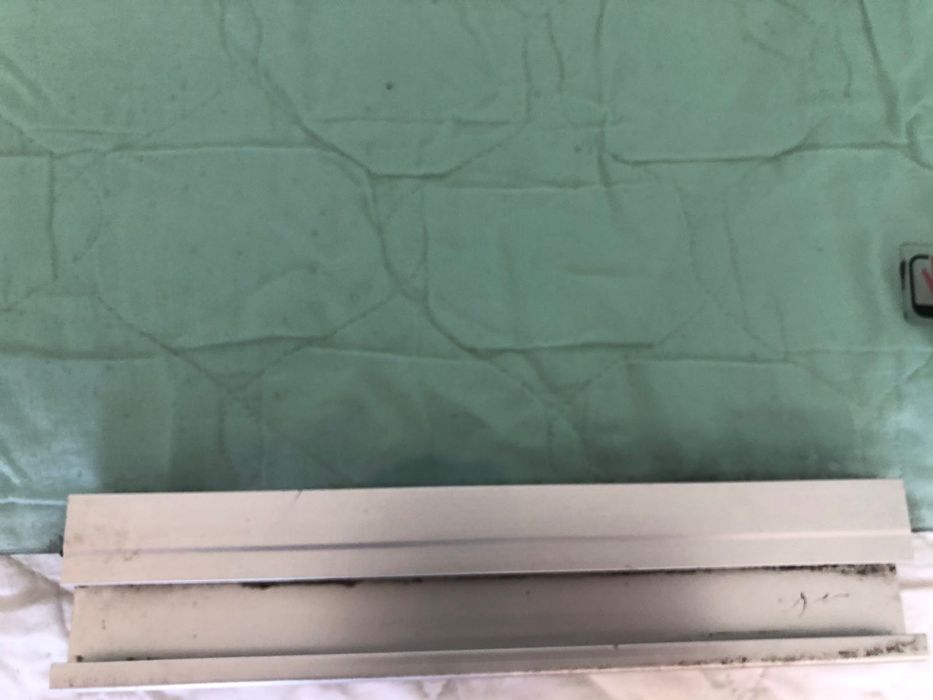 Стекло двери передней правой Volvo XC70, V70, S60 (2000-2007) Оригинал