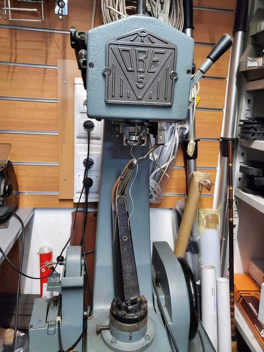 Maquinas de reparação de calçado