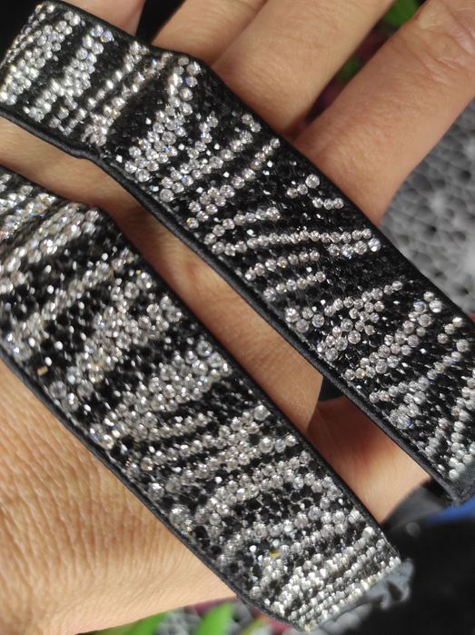 Трусики бразиліани з каменями  Victorias secret, розмір S