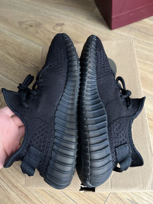 Adidas Yeezy Boost 350 V2 Onyx sneakersy buty czarne 42