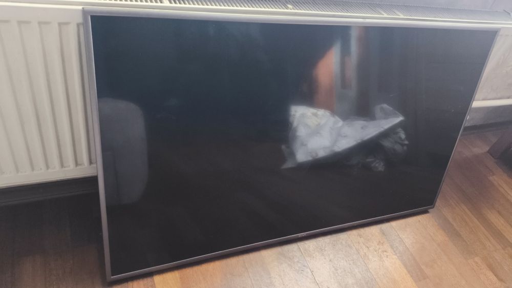 Продам телевизор Kivi 55" Android