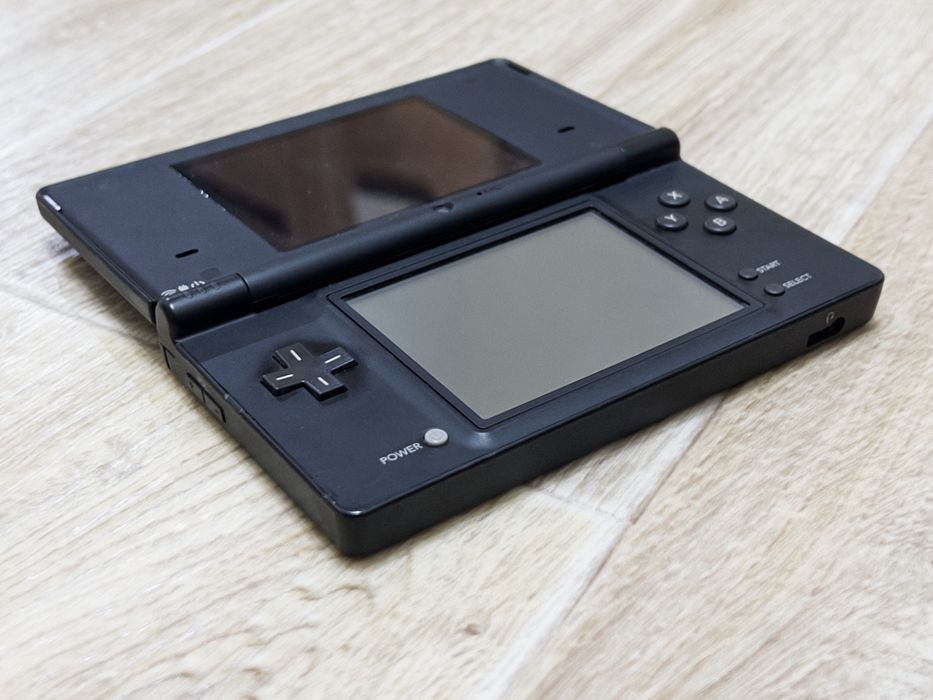 nintendo dsi - купити приставки - Ціна на OLX.ua
