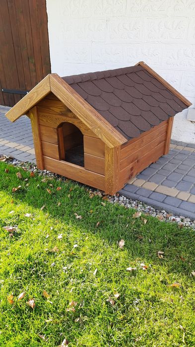 Buda dla psa ocieplona