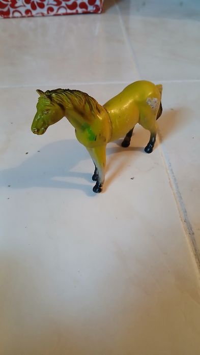 Brinquedo de Animais Cavalos/cabras diversos.