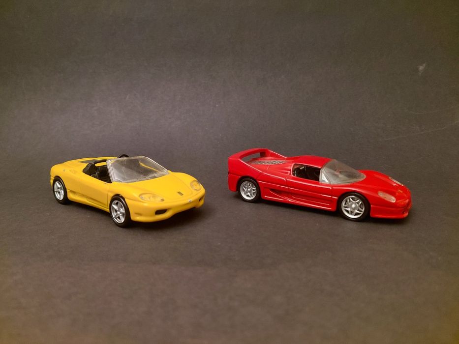 Lote miniaturas Ferrari Hot Wheels 1.43