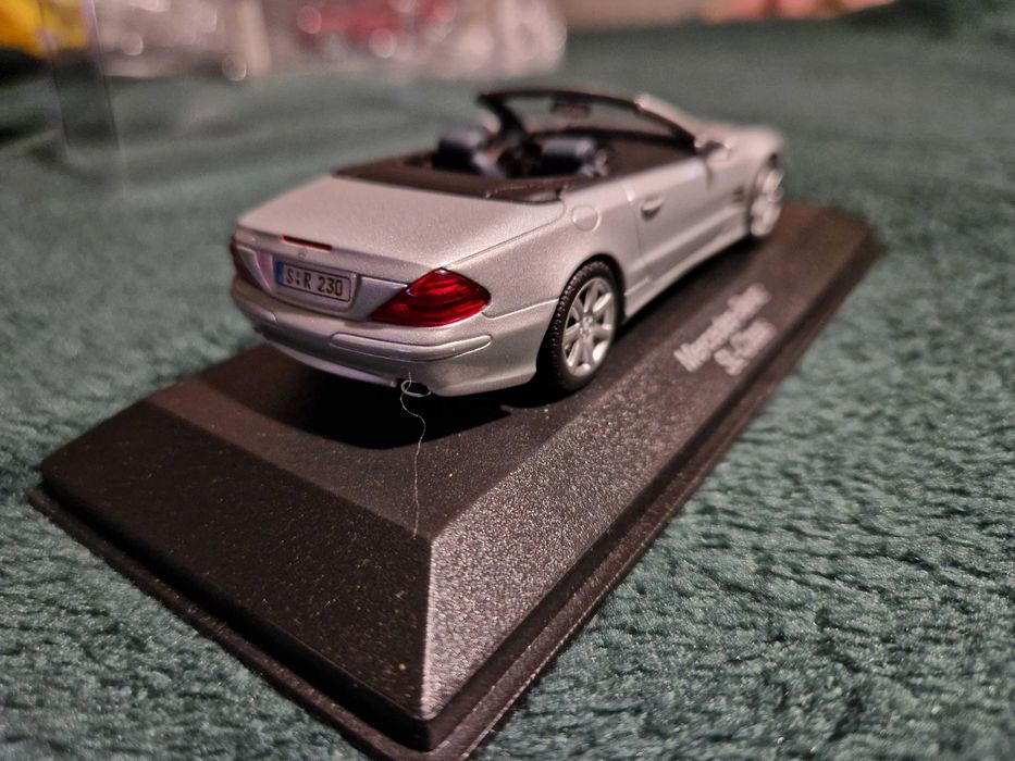 Mercedes Sl (R230) 1:43 minichamps