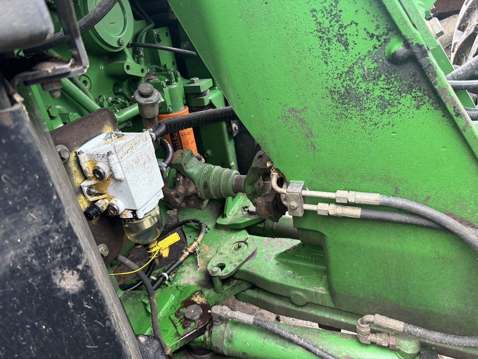 Трактор John Deere 9420