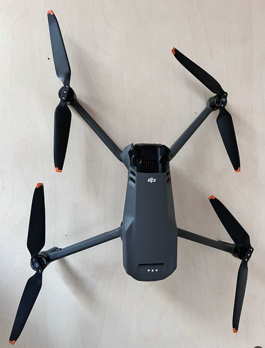 Продам дрон DJI Mavic -3 (Мавік) повний комплект
